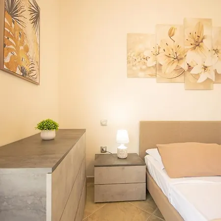 Apartment, Comodo Tra Il Centro E Il Mare * פוסאדה